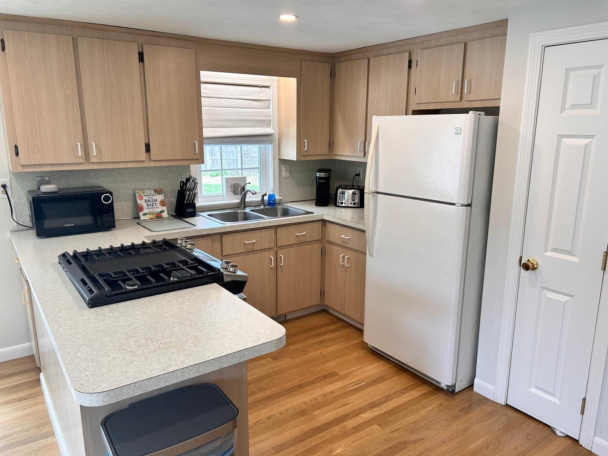 Home In Hyannis Exterior photo