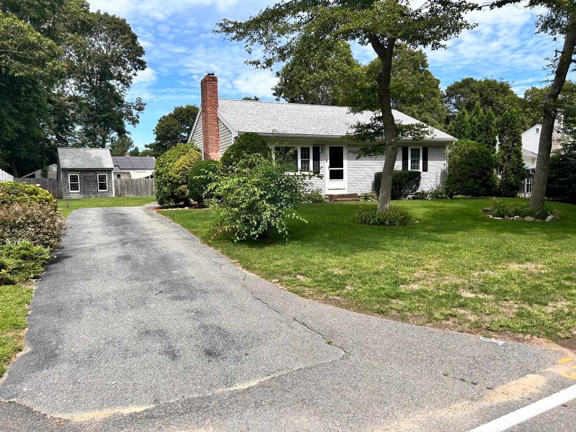 Home In Hyannis Exterior photo